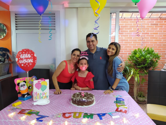 Valeria Díaz Palomino, Ricardo Díaz y Ariana Sofía Díaz